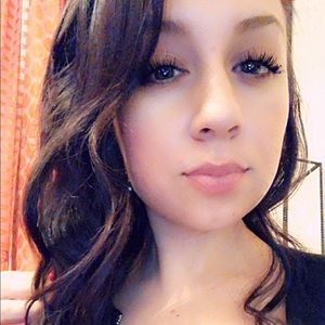 Meet your Posher, Gladys